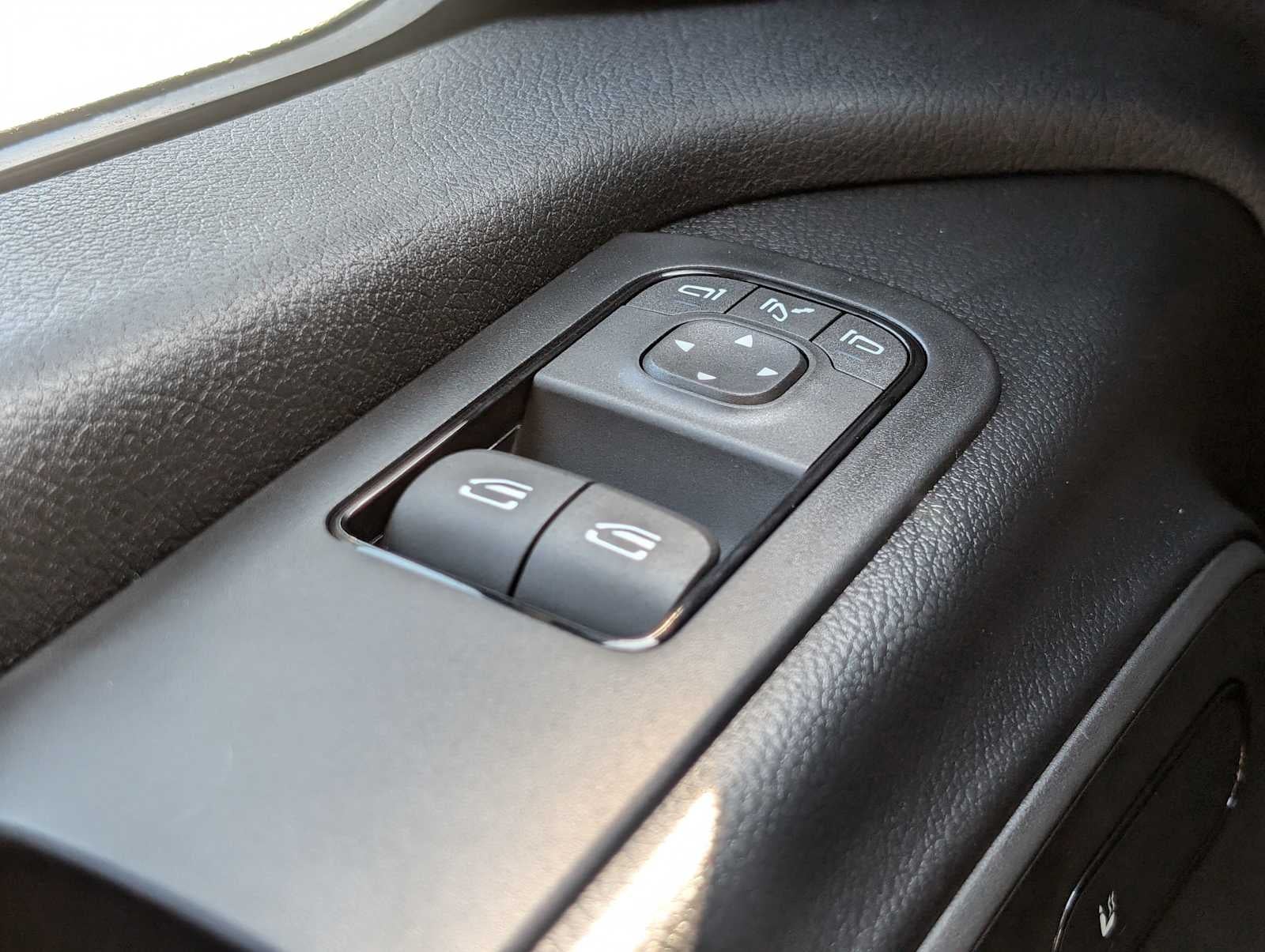 2025 Mercedes-Benz Sprinter Cargo Van 2500 Standard Roof I4 Diesel 144" RWD