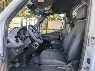 2025 Mercedes-Benz Sprinter Cargo Van 2500 Standard Roof I4 Diesel 144" RWD