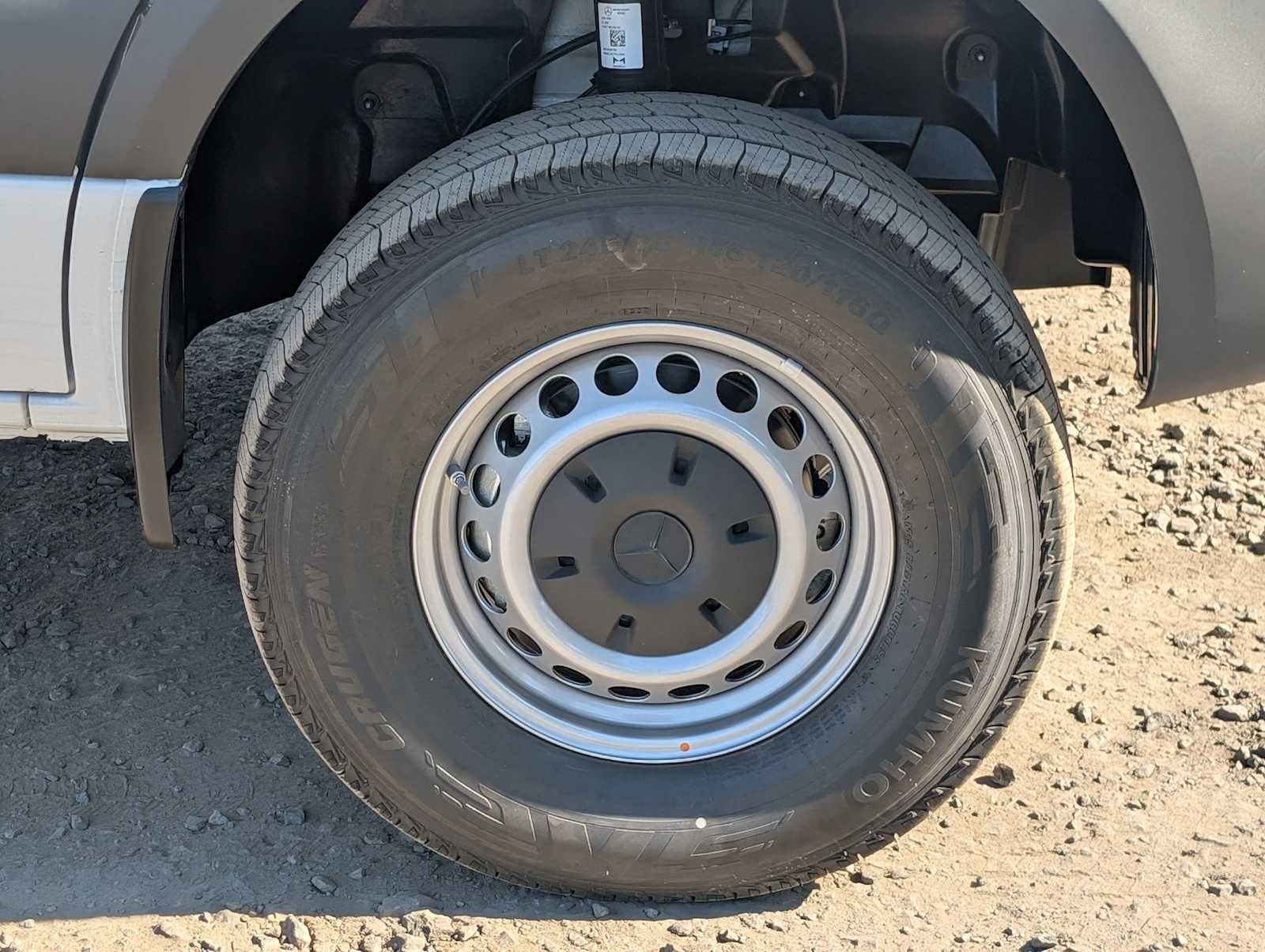 2025 Mercedes-Benz Sprinter Cargo Van 2500 Standard Roof I4 Diesel 144" RWD