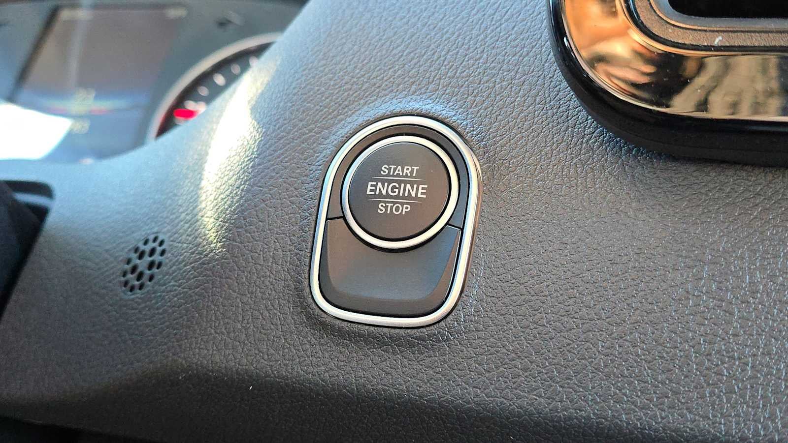 2025 Mercedes-Benz Sprinter Cargo Van 2500 Standard Roof I4 Diesel 144" RWD