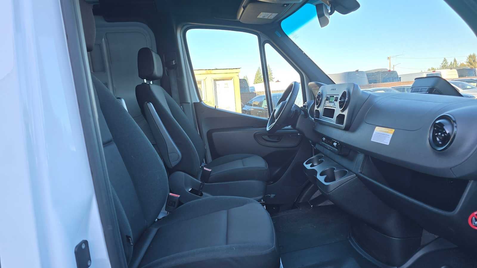 2025 Mercedes-Benz Sprinter Cargo Van 2500 Standard Roof I4 Diesel 144" RWD