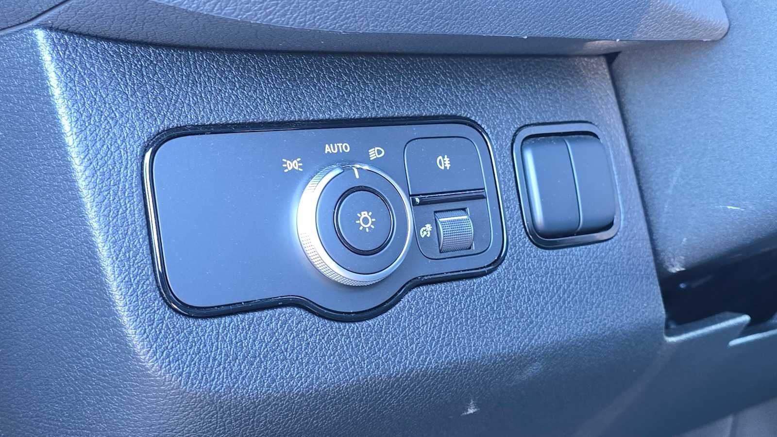 2025 Mercedes-Benz Sprinter Cargo Van 2500 Standard Roof I4 Diesel 144" RWD