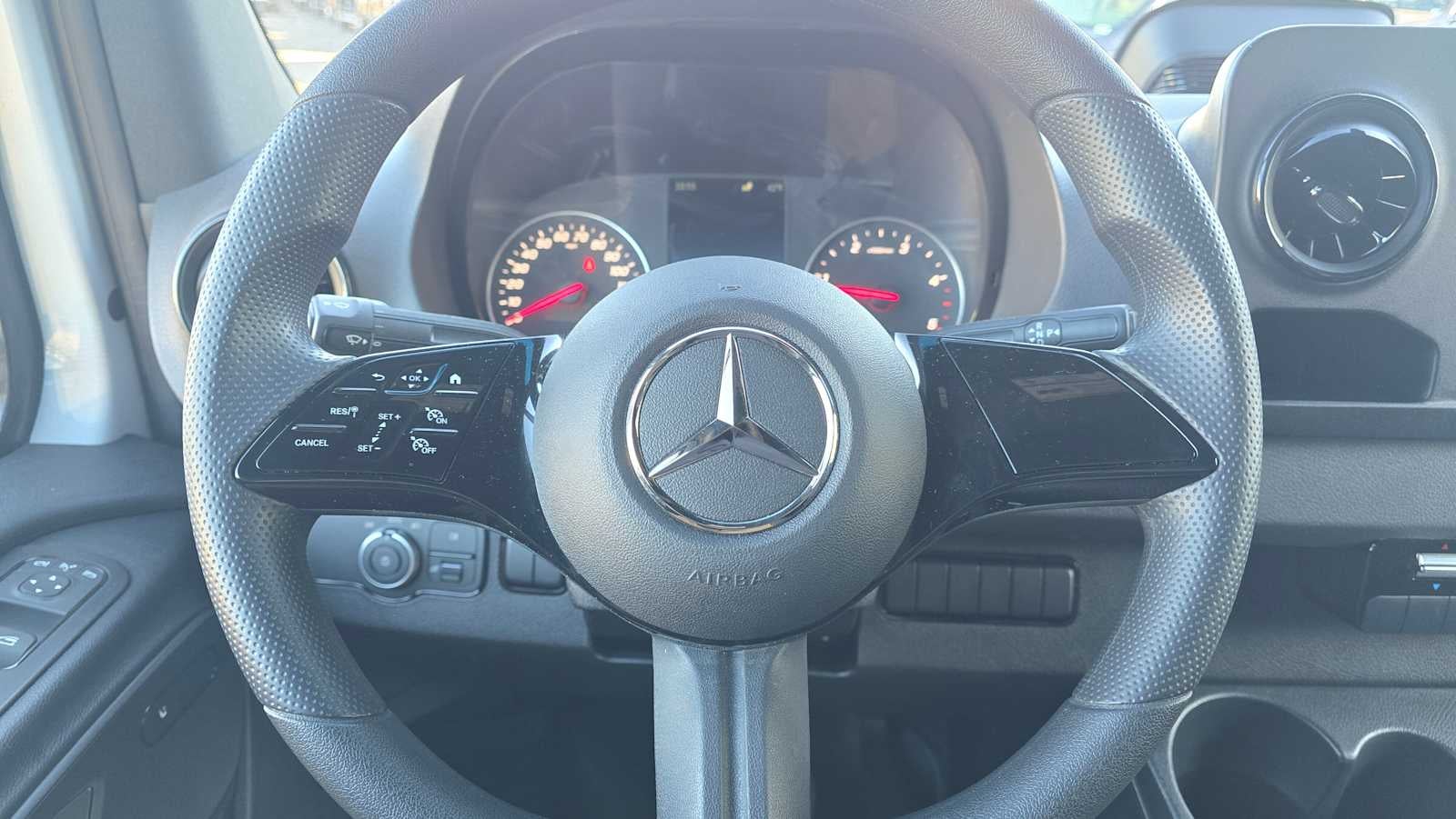 2025 Mercedes-Benz Sprinter Cargo Van 2500 Standard Roof I4 Diesel 144" RWD