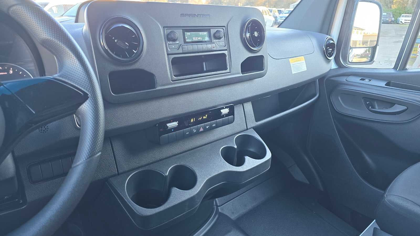 2025 Mercedes-Benz Sprinter Cargo Van 2500 Standard Roof I4 Diesel 144" RWD