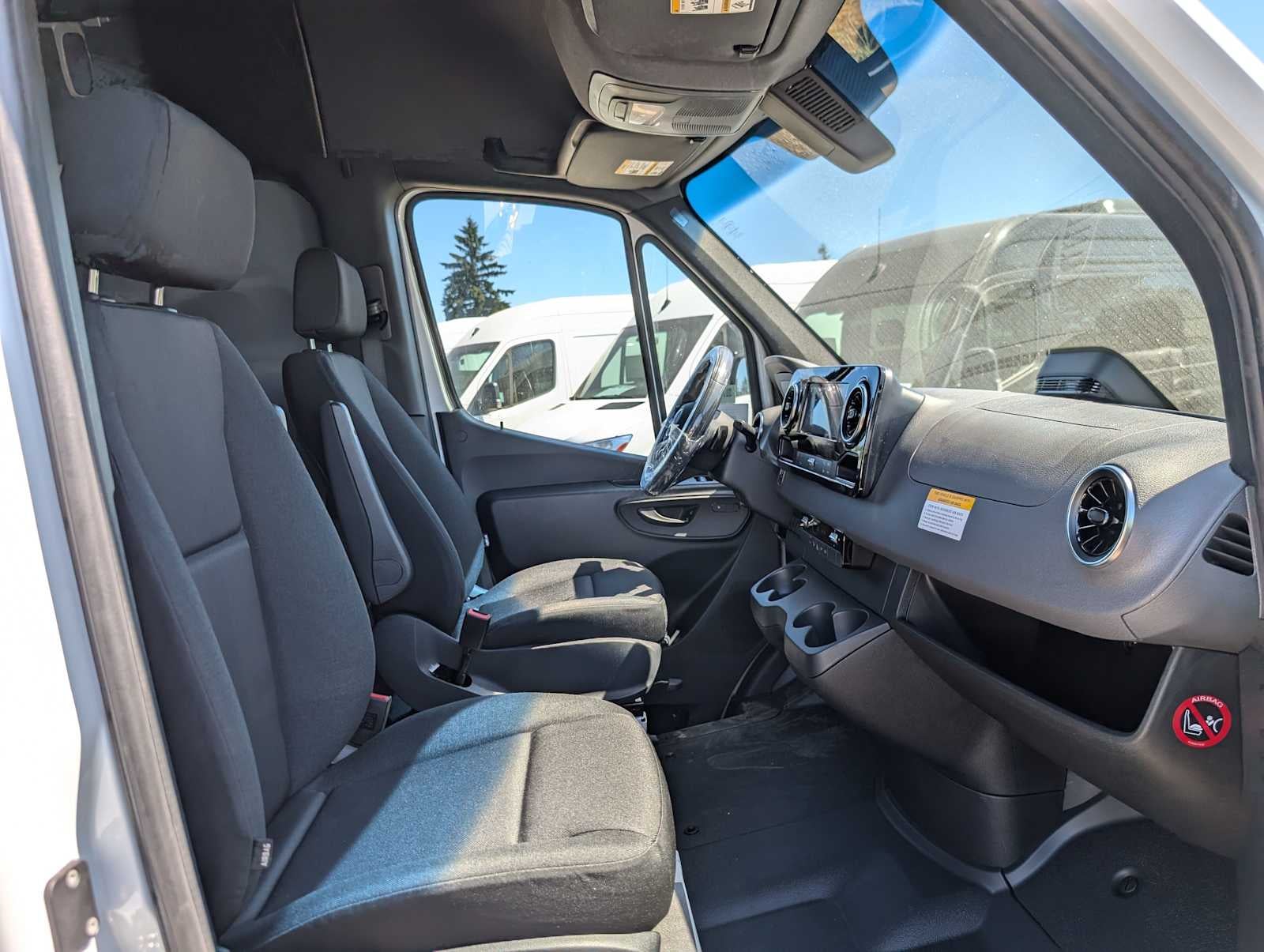 2025 Mercedes-Benz Sprinter Cargo Van 2500 Standard Roof I4 Diesel 144" RWD