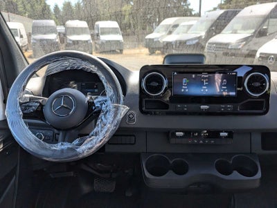 2025 Mercedes-Benz Sprinter Cargo Van 2500 Standard Roof I4 Diesel 144" RWD