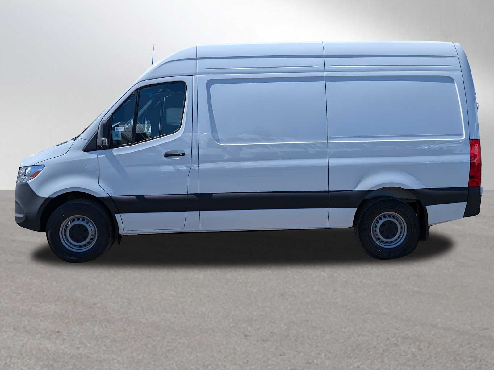 2025 Mercedes-Benz Sprinter Cargo Van 2500 Standard Roof I4 Diesel 144" RWD