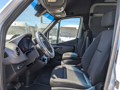 2025 Mercedes-Benz Sprinter Cargo Van 2500 Standard Roof I4 Diesel 144" RWD