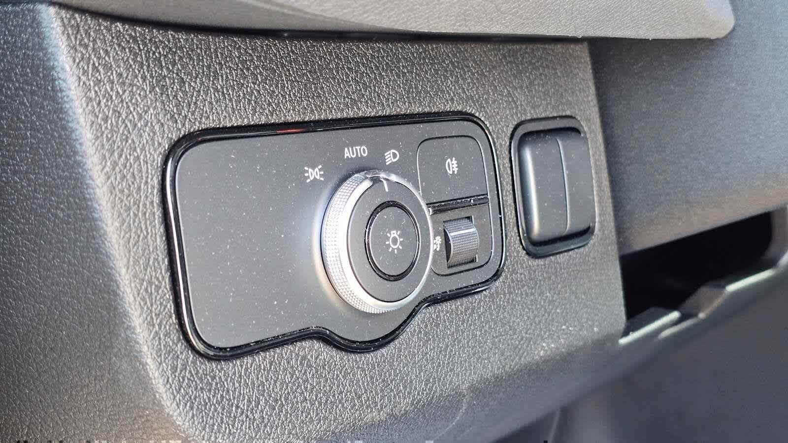 2025 Mercedes-Benz Sprinter Cargo Van 2500 Standard Roof I4 Diesel 144 RWD