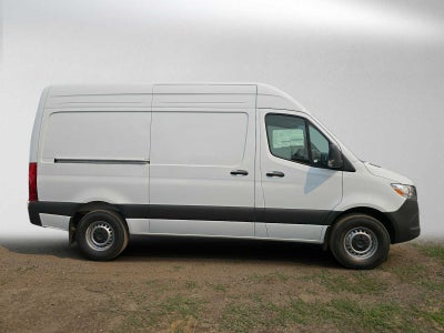 2026 Mercedes-Benz Sprinter Cargo 2500 Standard Roof I4 Diesel 144 RWD
