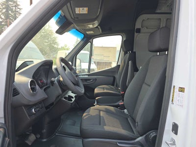 2026 Mercedes-Benz Sprinter Cargo 2500 Standard Roof I4 Diesel 144 RWD