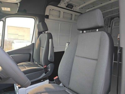 2026 Mercedes-Benz Sprinter Cargo 2500 Standard Roof I4 Diesel 144 RWD