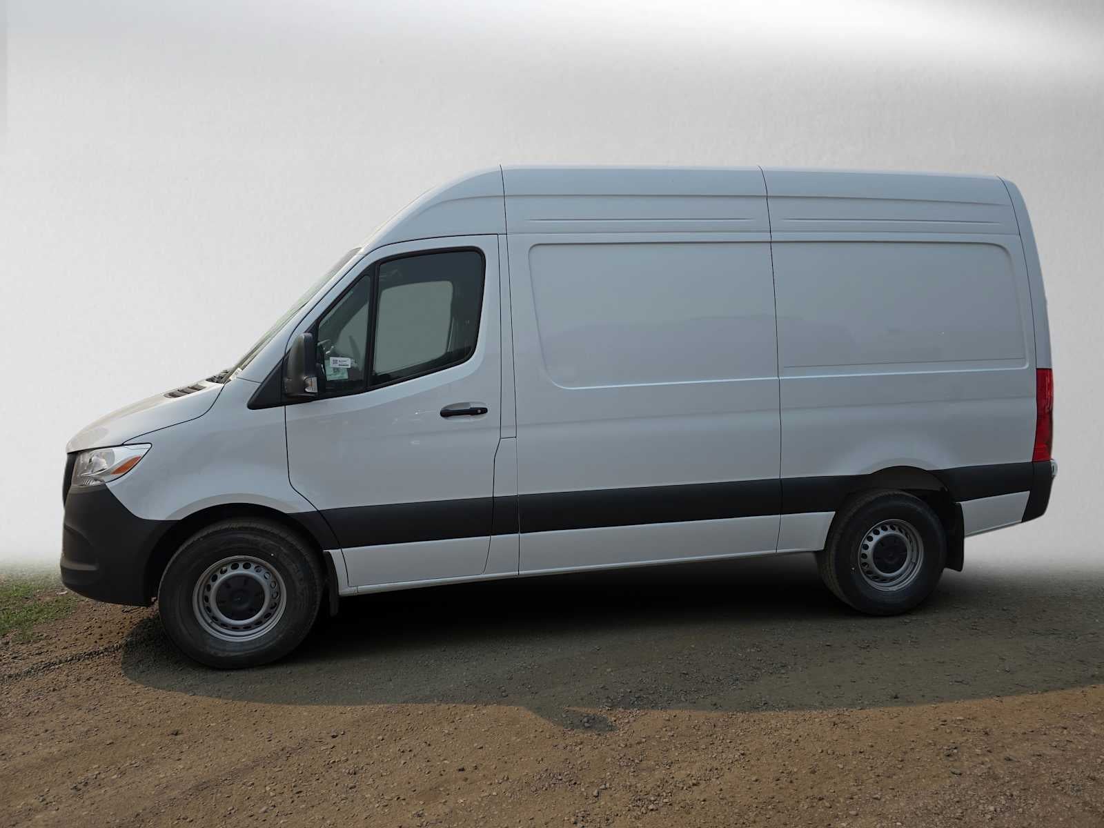 2026 Mercedes-Benz Sprinter Cargo 2500 Standard Roof I4 Diesel 144 RWD