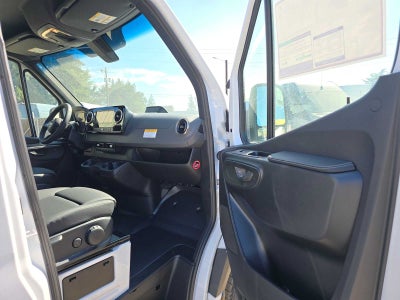 2026 Mercedes-Benz Sprinter Cargo 2500 Standard Roof I4 Diesel 144 RWD