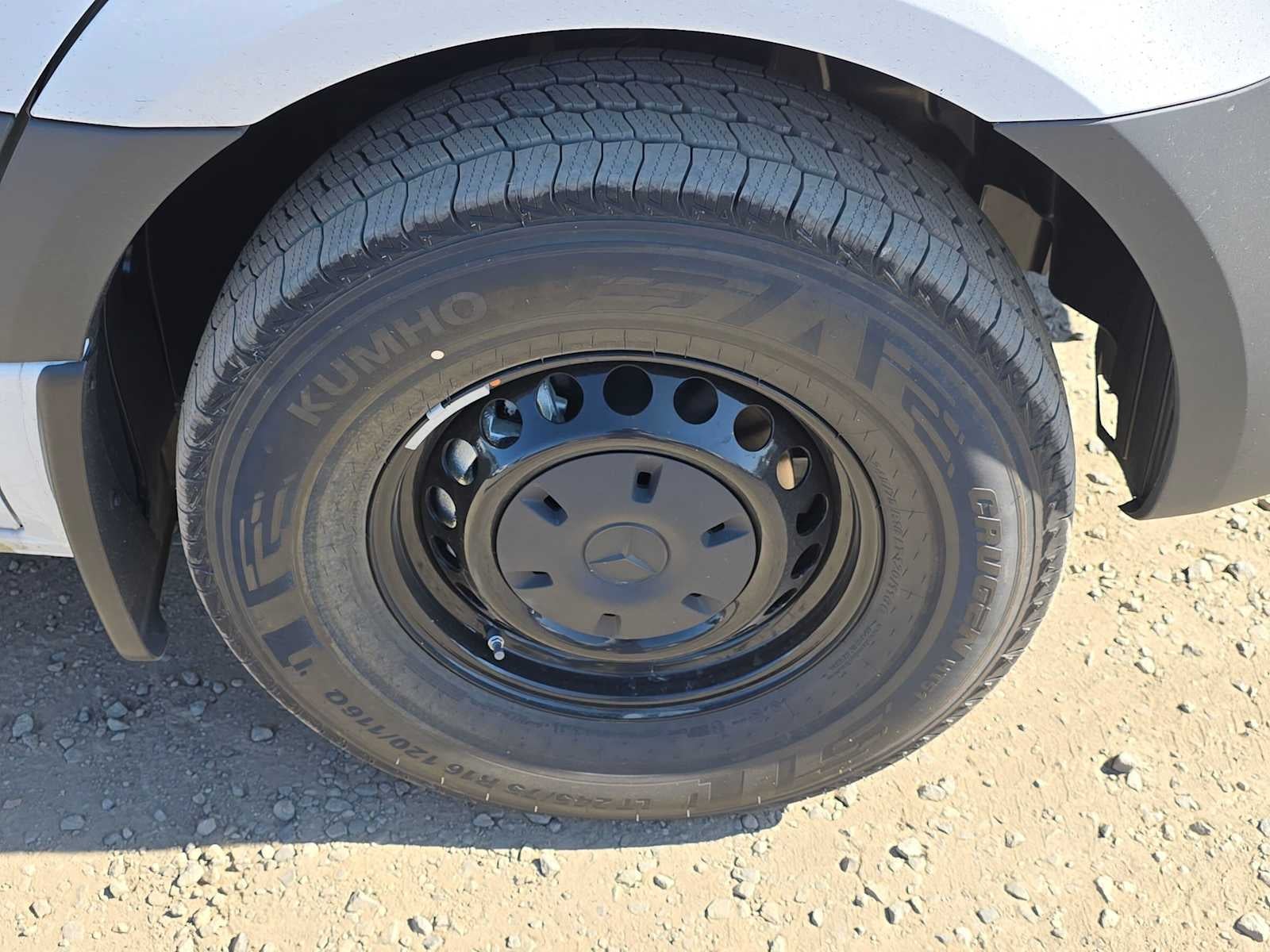 2026 Mercedes-Benz Sprinter Cargo 2500 Standard Roof I4 Diesel 144 RWD