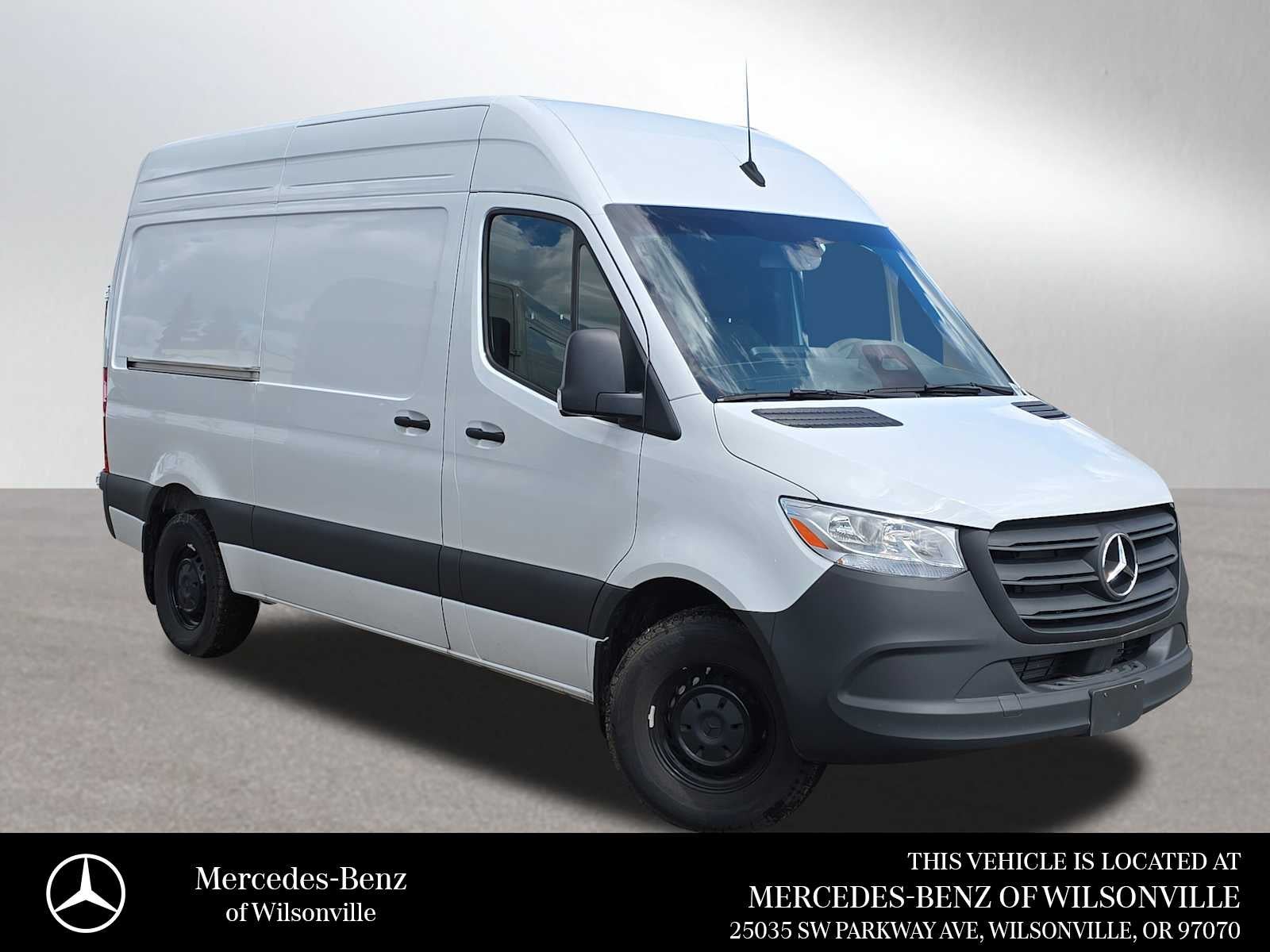2025 Mercedes-Benz Sprinter Cargo Van 2500 Standard Roof I4 Diesel 144 RWD