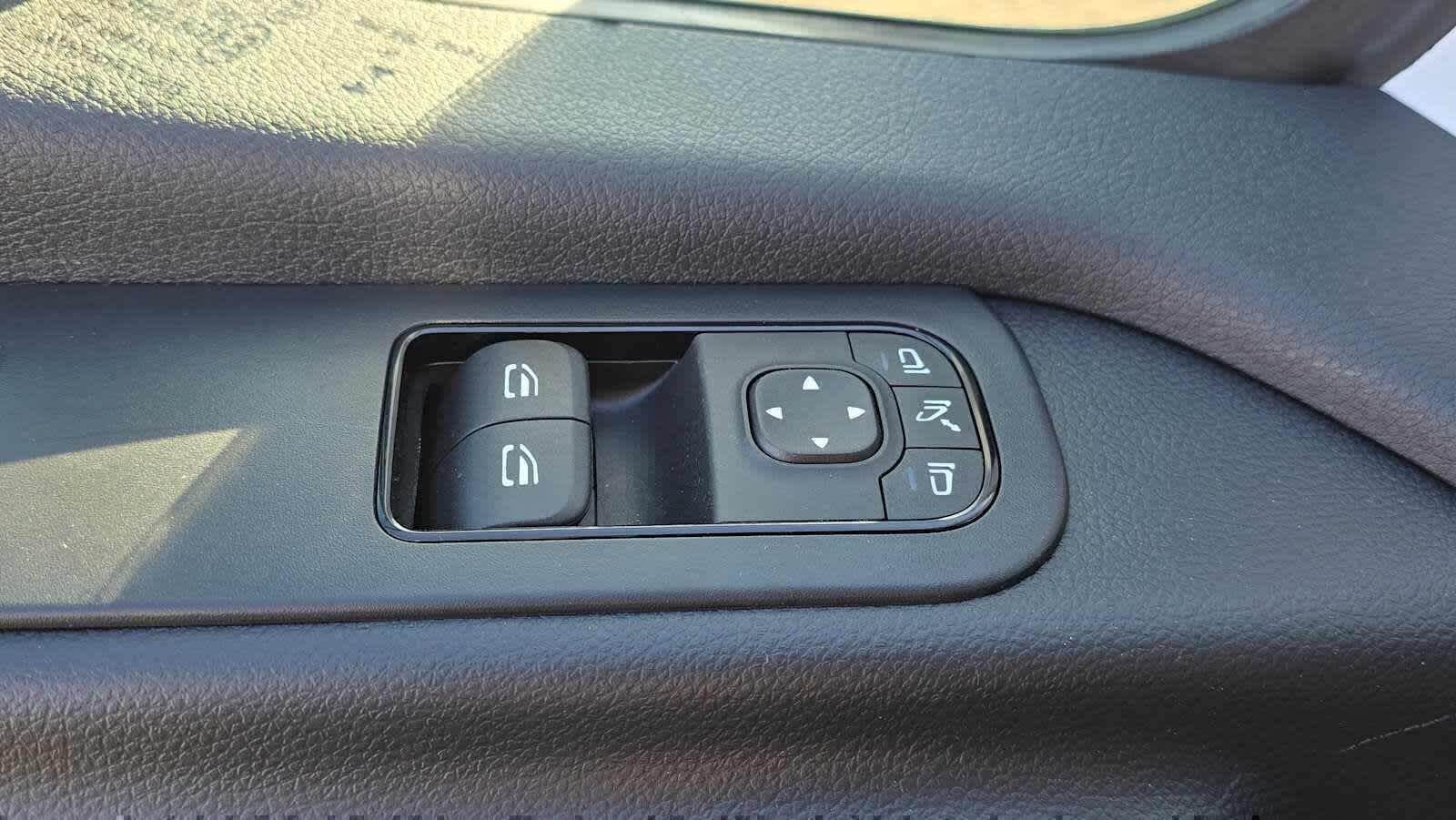 2025 Mercedes-Benz Sprinter Cargo Van 2500 Standard Roof I4 Diesel 144 RWD