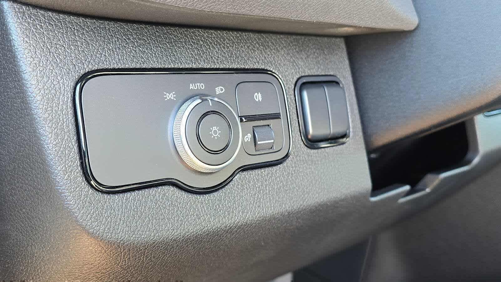 2025 Mercedes-Benz Sprinter Cargo Van 2500 Standard Roof I4 Diesel 144 RWD