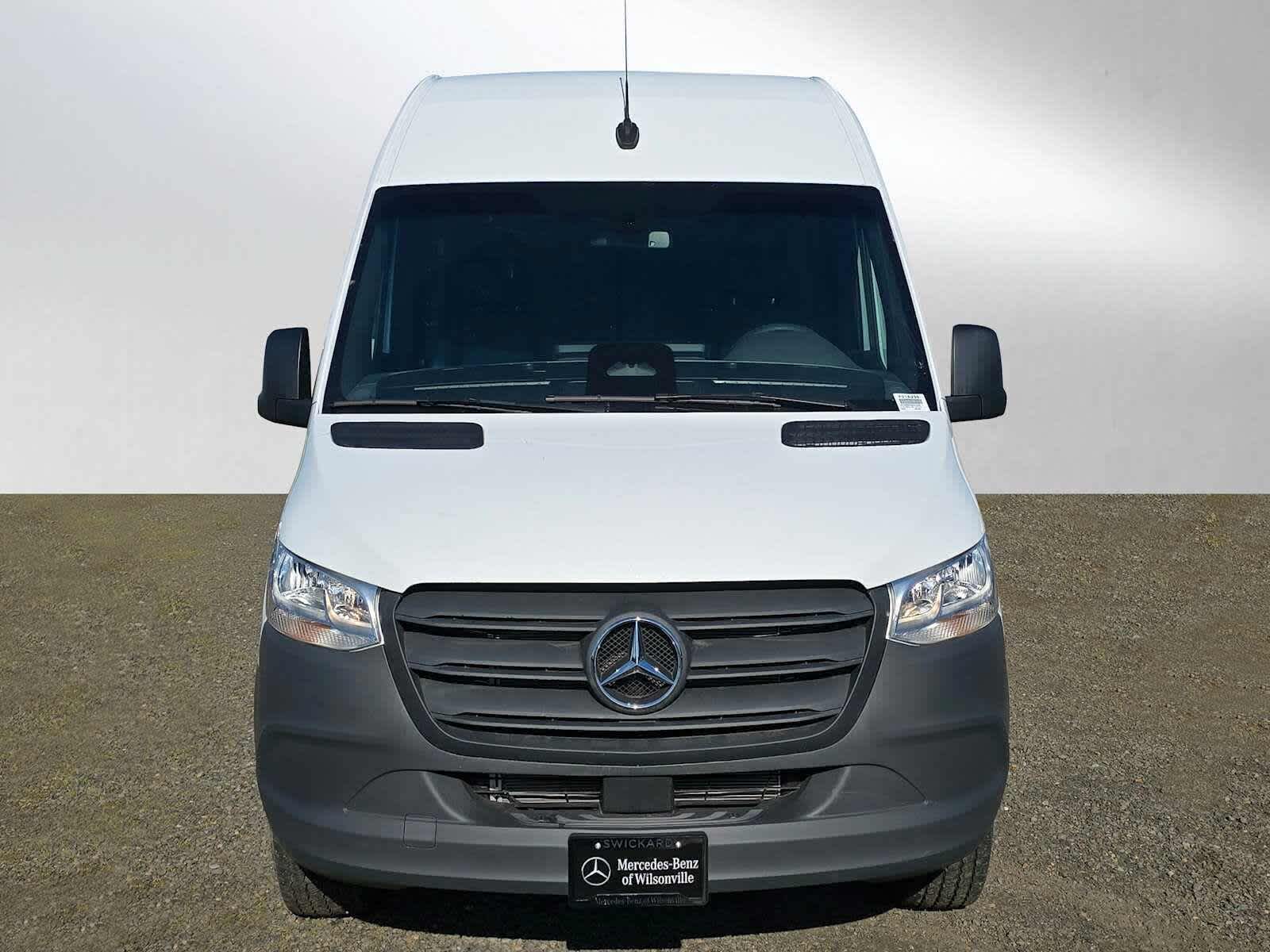 2025 Mercedes-Benz Sprinter Cargo Van 2500 Standard Roof I4 Diesel 144 RWD