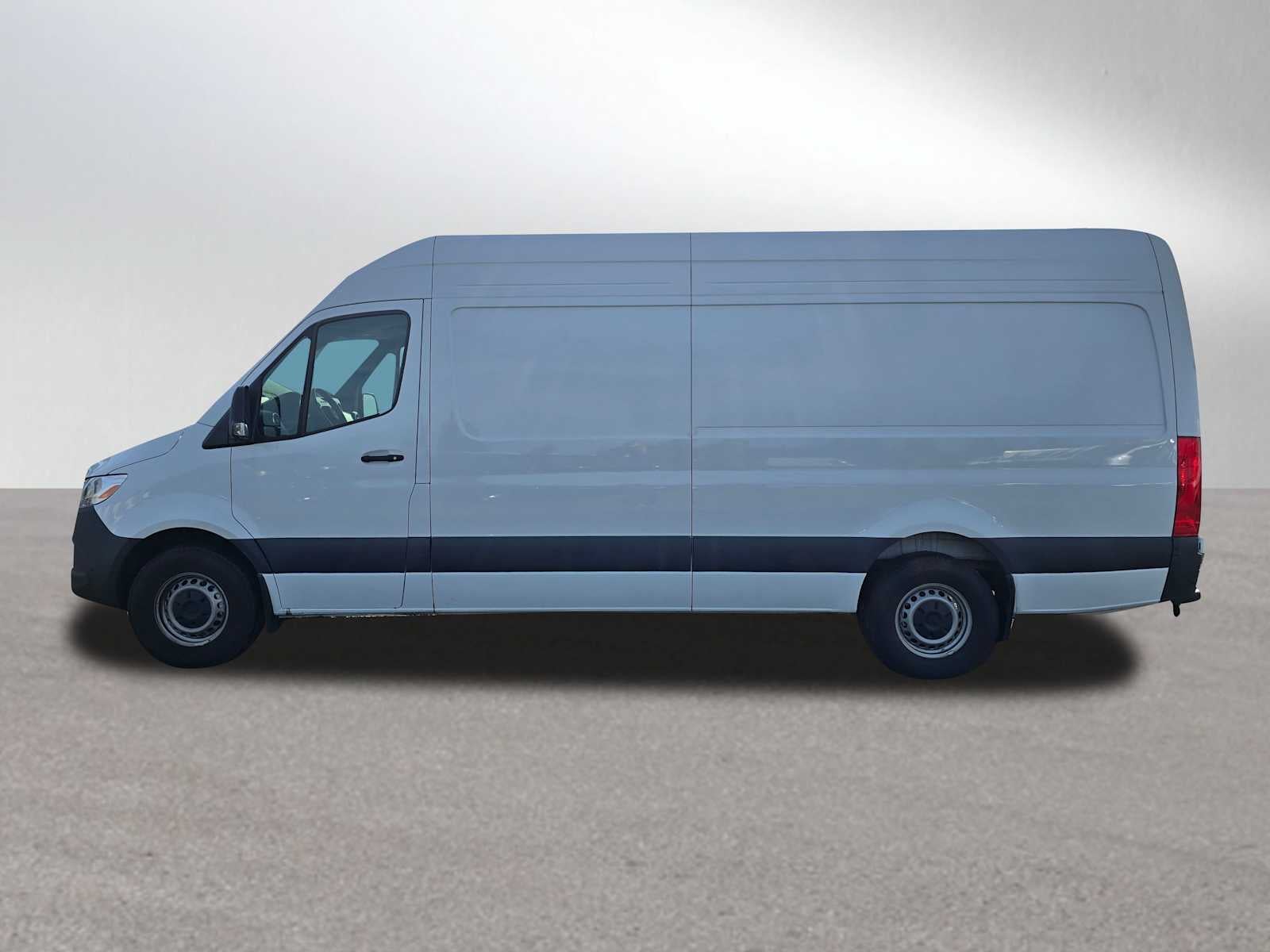 2025 Mercedes-Benz Sprinter Cargo Van 2500 Standard Roof I4 Diesel 144" RWD