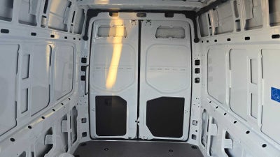 2026 Mercedes-Benz Sprinter 2500 Standard Roof I4 Diesel 144" RWD