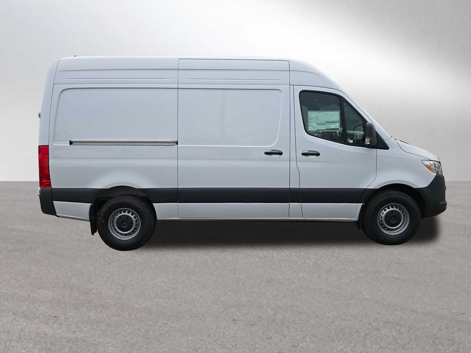 2026 Mercedes-Benz Sprinter 2500 Standard Roof I4 Diesel 144" RWD