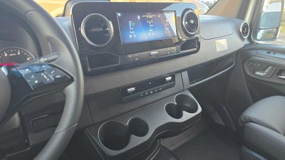 2026 Mercedes-Benz Sprinter 2500 Standard Roof I4 Diesel 144" RWD