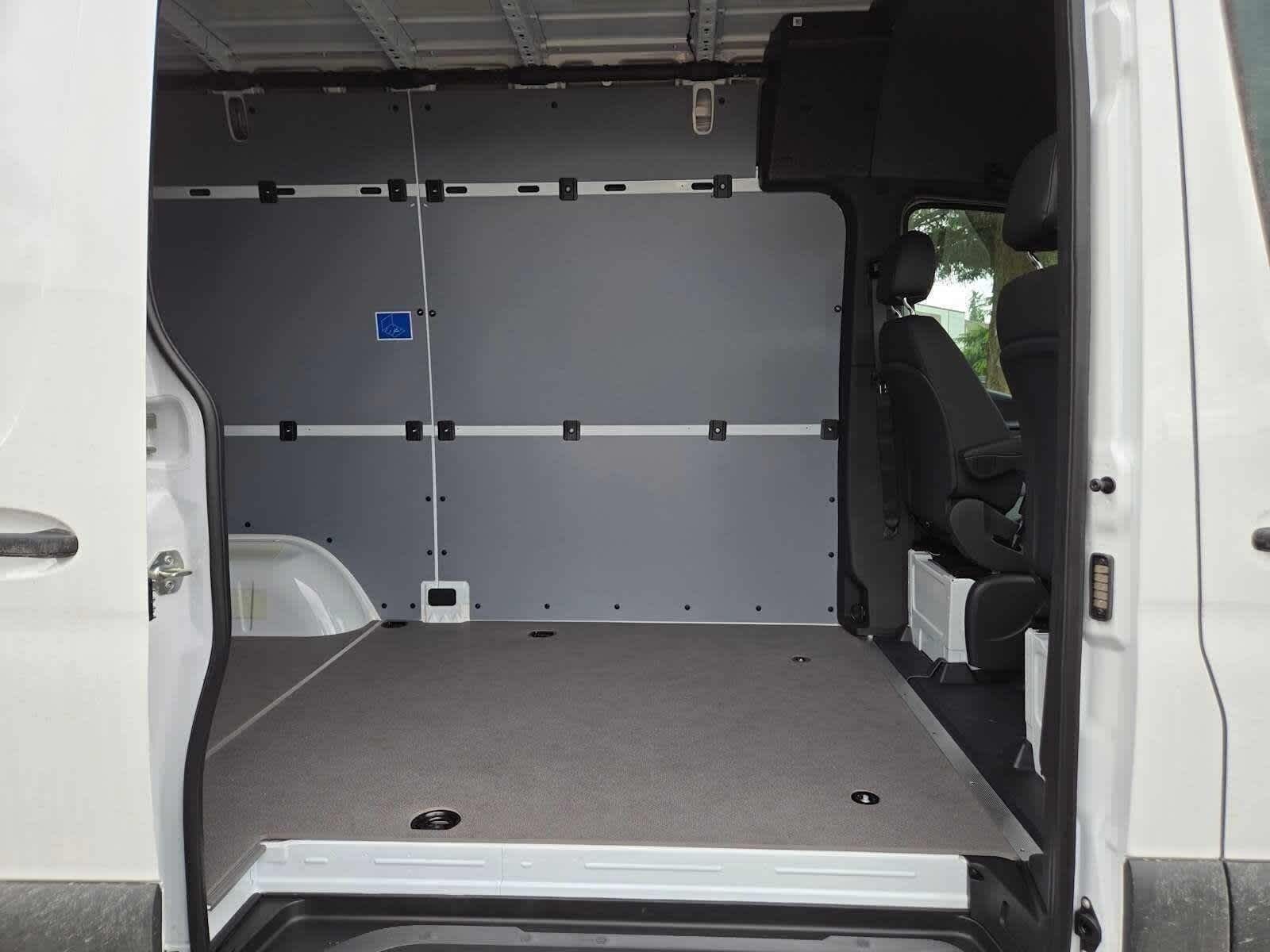 2026 Mercedes-Benz Sprinter 2500 Standard Roof I4 Diesel 144 RWD
