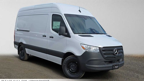 2026 Mercedes-Benz Sprinter 2500 Standard Roof I4 Diesel 144 RWD
