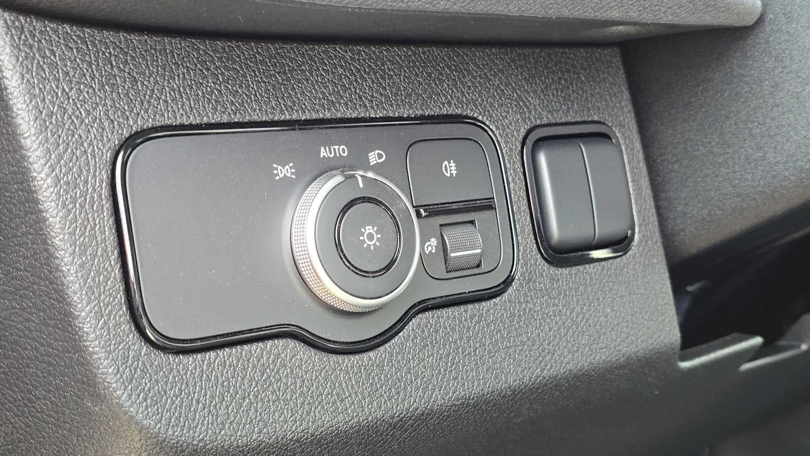 2026 Mercedes-Benz Sprinter 2500 Standard Roof I4 Diesel 144 RWD