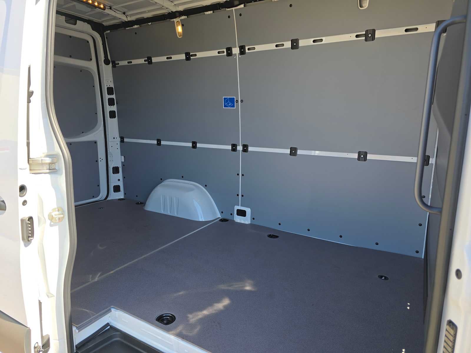 2026 Mercedes-Benz Sprinter 2500 Standard Roof I4 Diesel 144 RWD