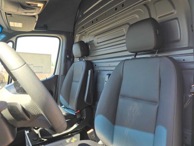 2026 Mercedes-Benz Sprinter 2500 Standard Roof I4 Diesel 144 RWD