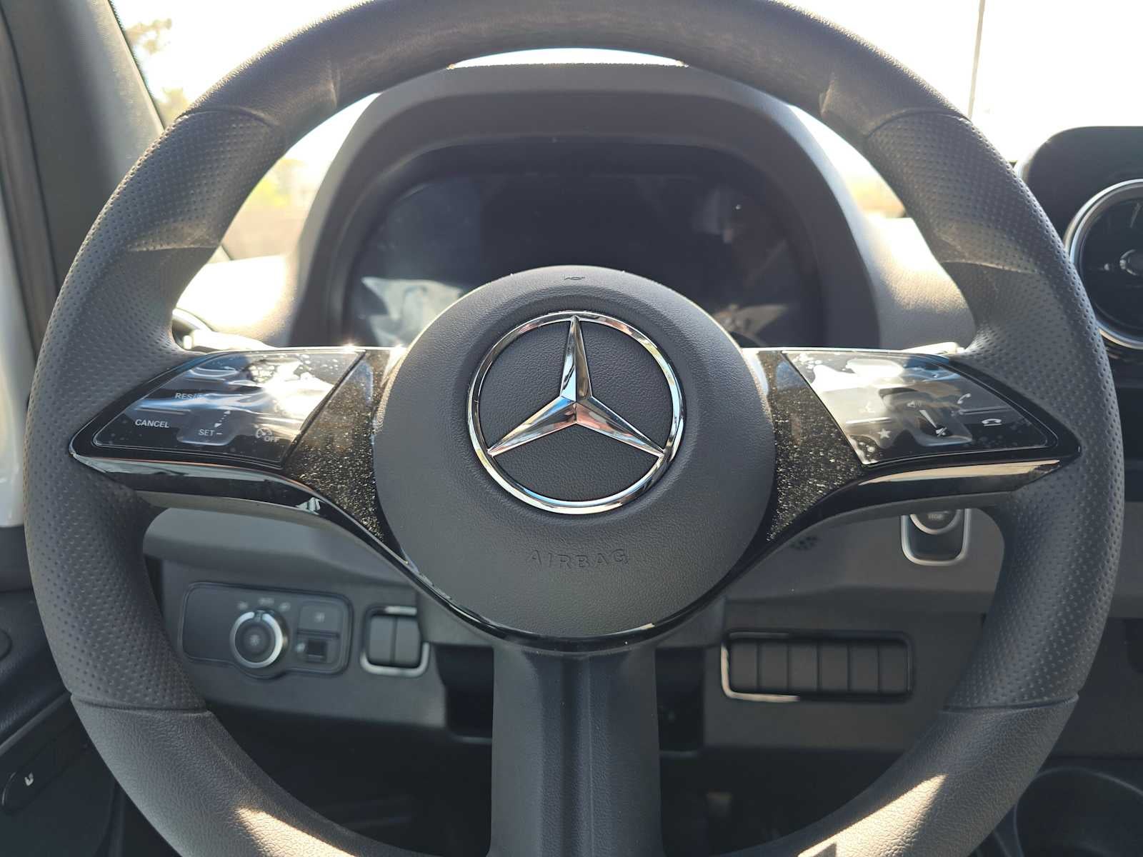 2026 Mercedes-Benz Sprinter 2500 Standard Roof I4 Diesel 144 RWD