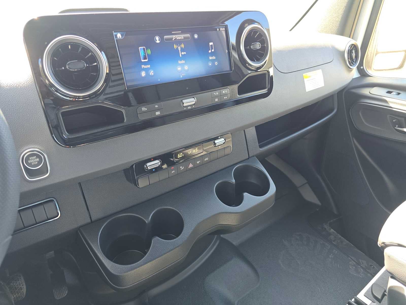 2026 Mercedes-Benz Sprinter 2500 Standard Roof I4 Diesel 144 RWD