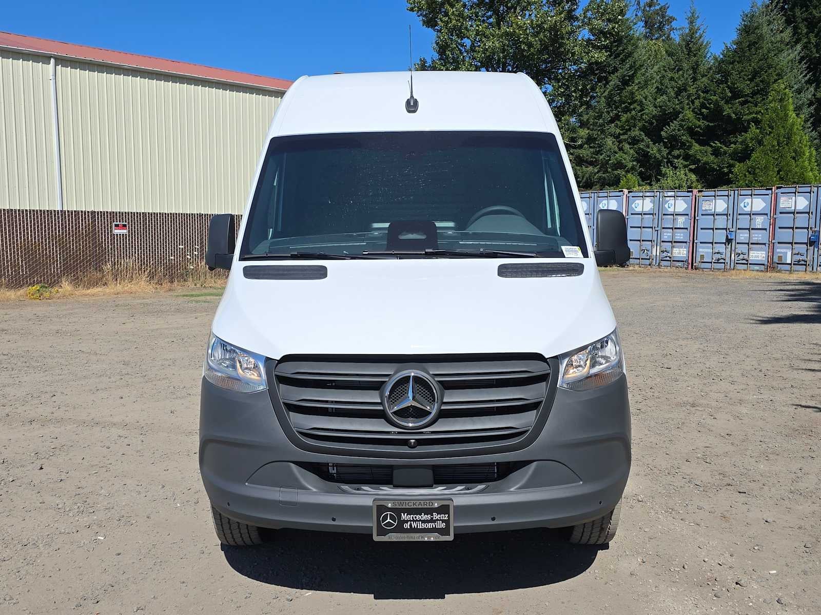 2026 Mercedes-Benz Sprinter 2500 Standard Roof I4 Diesel 144 RWD