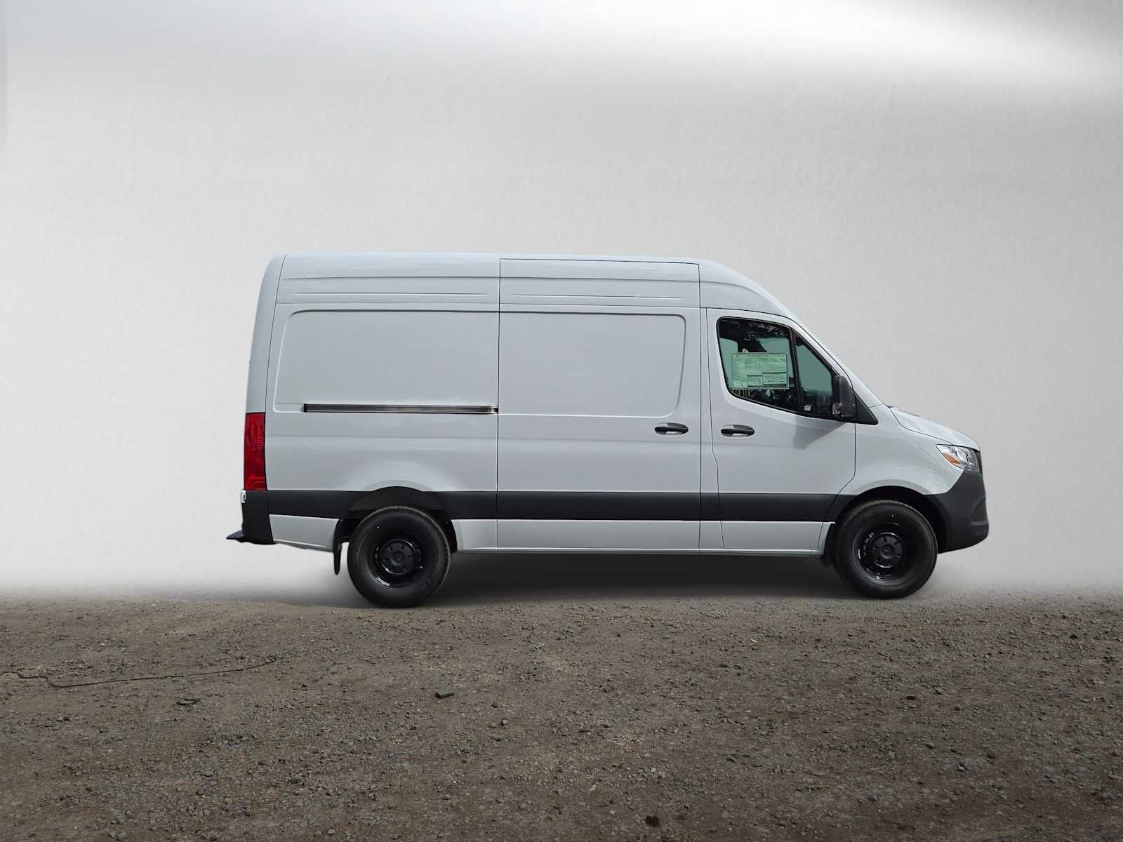 2026 Mercedes-Benz Sprinter Cargo 2500 Standard Roof I4 Diesel 144 RWD