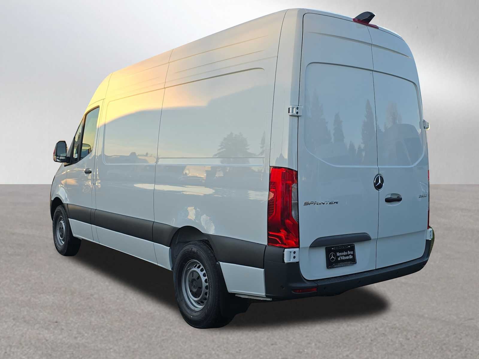 2026 Mercedes-Benz Sprinter 2500 Standard Roof I4 Diesel 144" RWD