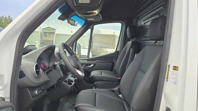 2026 Mercedes-Benz Sprinter 2500 Standard Roof I4 Diesel 144" RWD