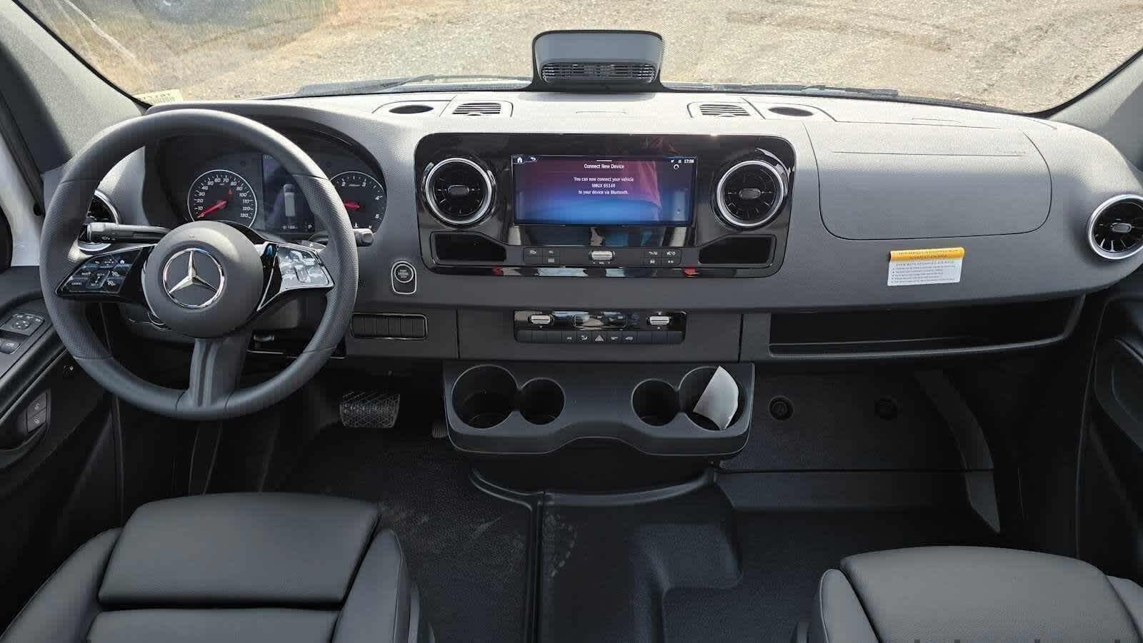 2026 Mercedes-Benz Sprinter 2500 Standard Roof I4 Diesel 144 RWD