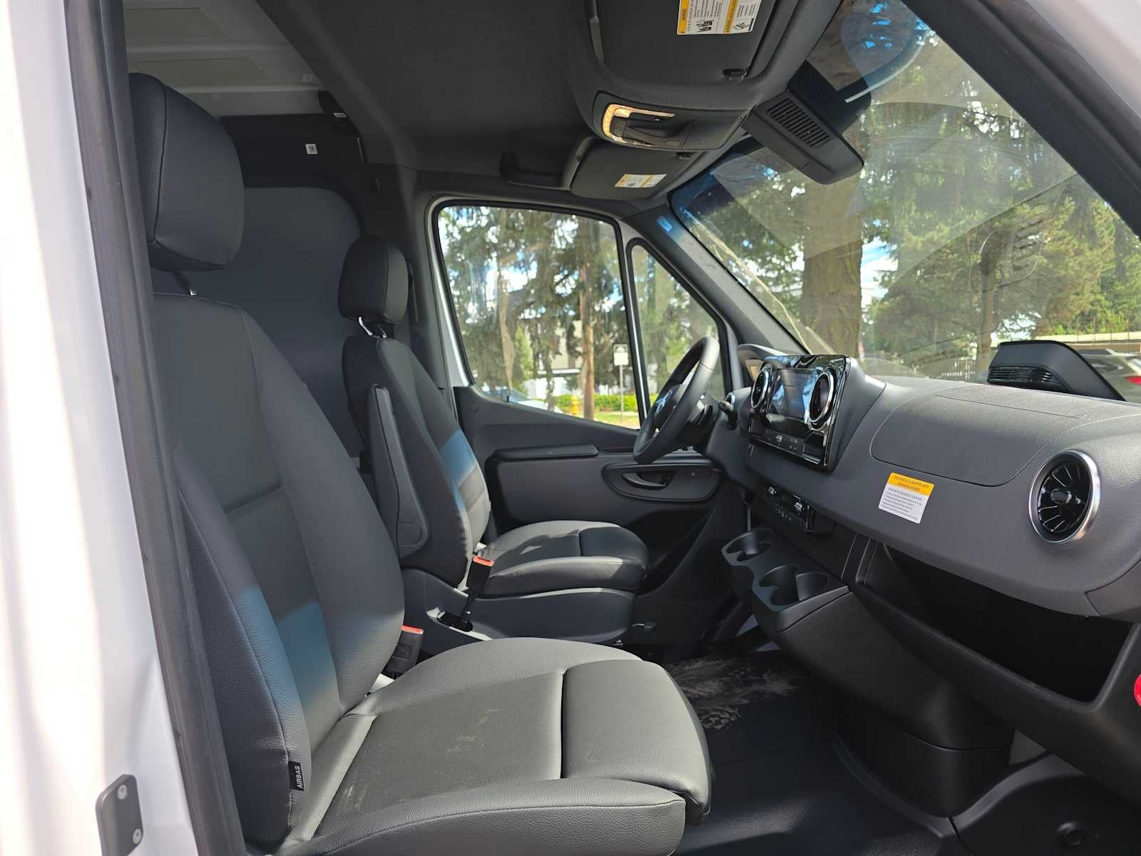 2026 Mercedes-Benz Sprinter 2500 Standard Roof I4 Diesel 144 RWD