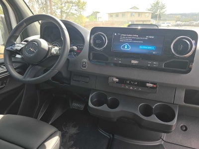 2026 Mercedes-Benz Sprinter 2500 Standard Roof I4 Diesel 144 RWD