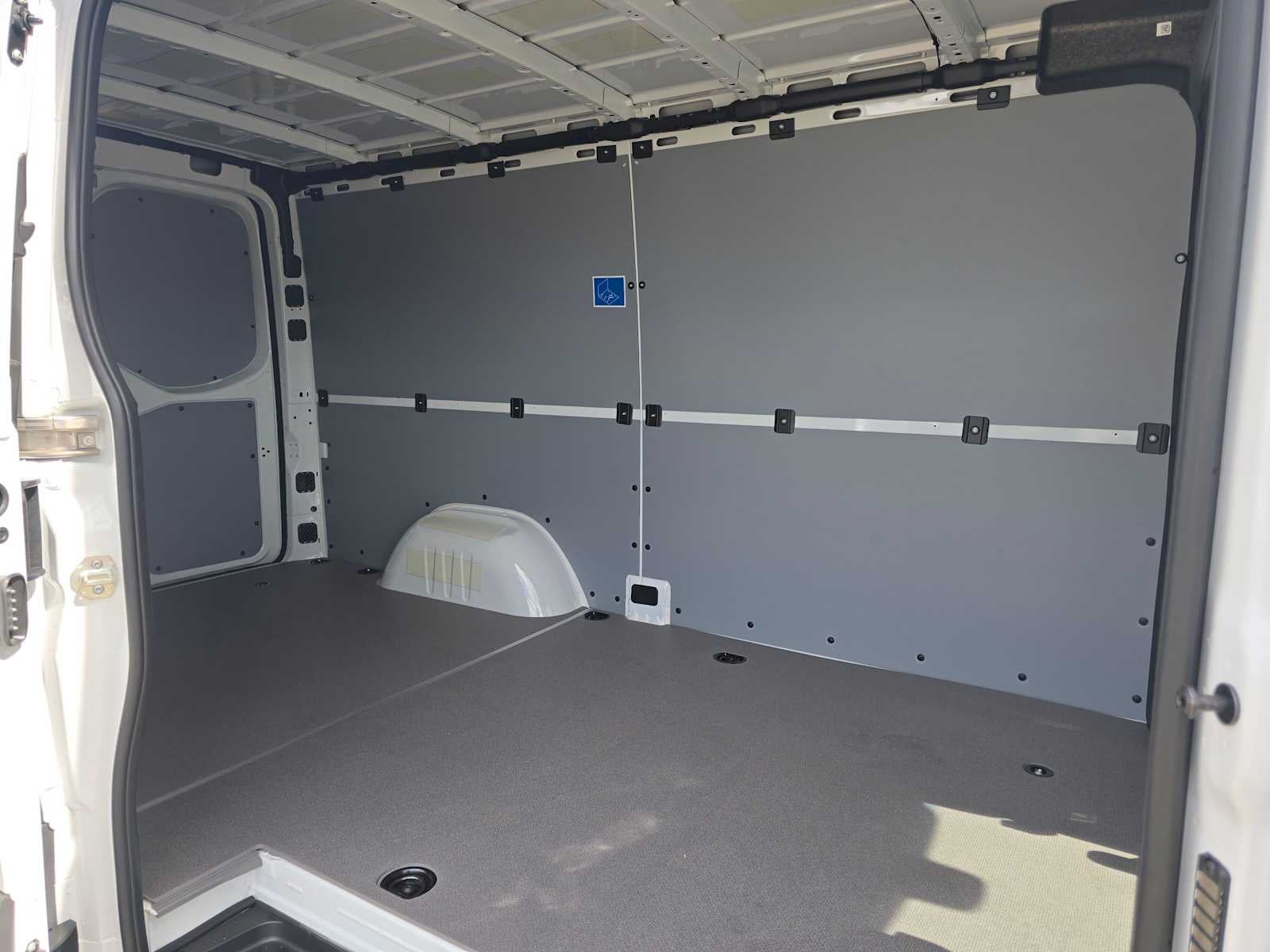 2026 Mercedes-Benz Sprinter 2500 Standard Roof I4 Diesel 144 RWD