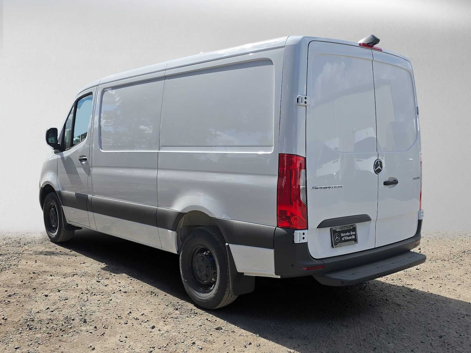 2026 Mercedes-Benz Sprinter 2500 Standard Roof I4 Diesel 144 RWD