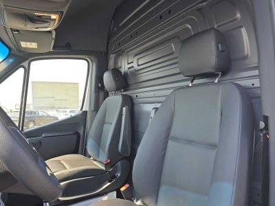 2026 Mercedes-Benz Sprinter 2500 Standard Roof I4 Diesel 144 RWD