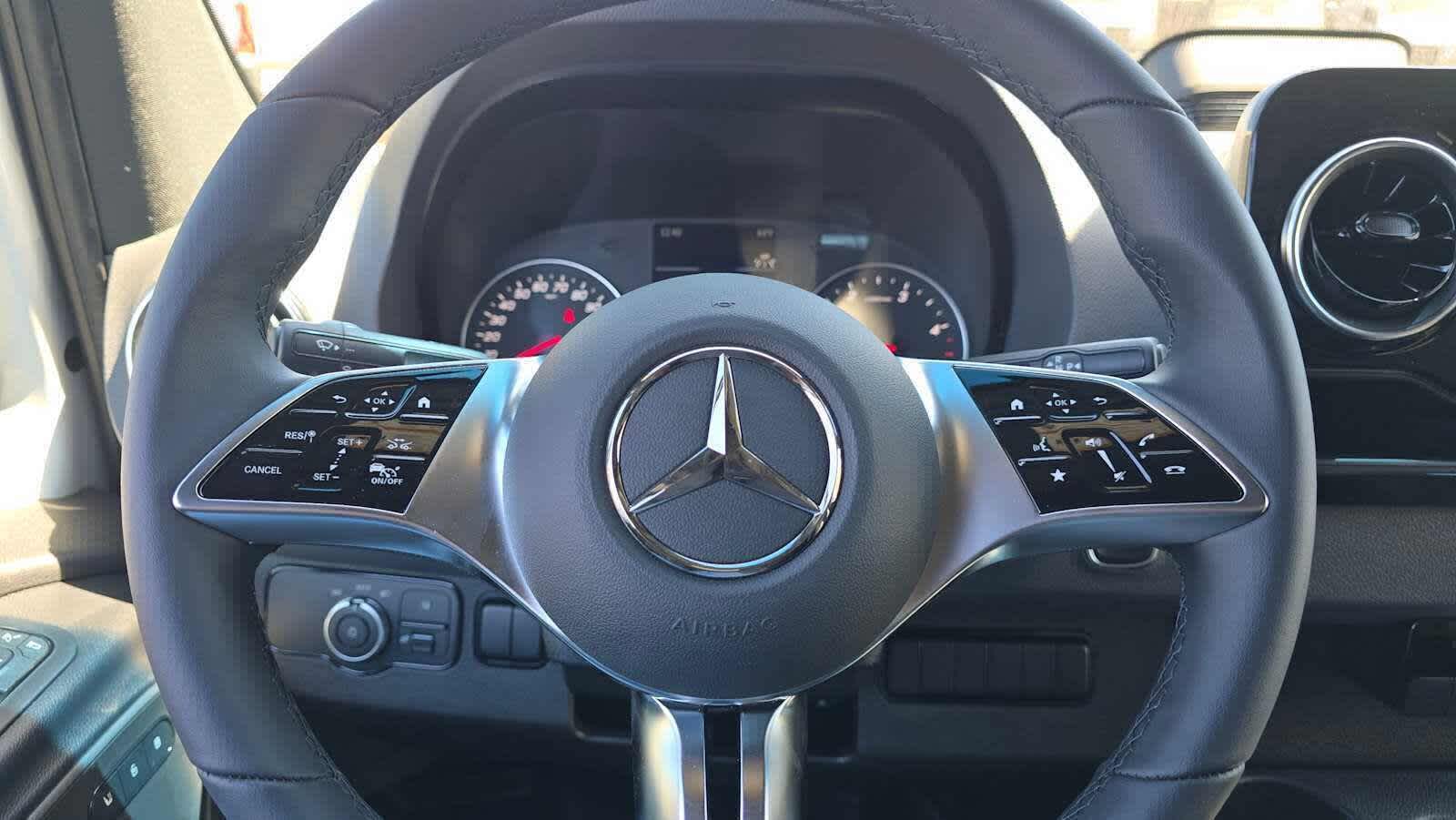 2026 Mercedes-Benz Sprinter 2500 High Roof I4 Diesel 170 RWD