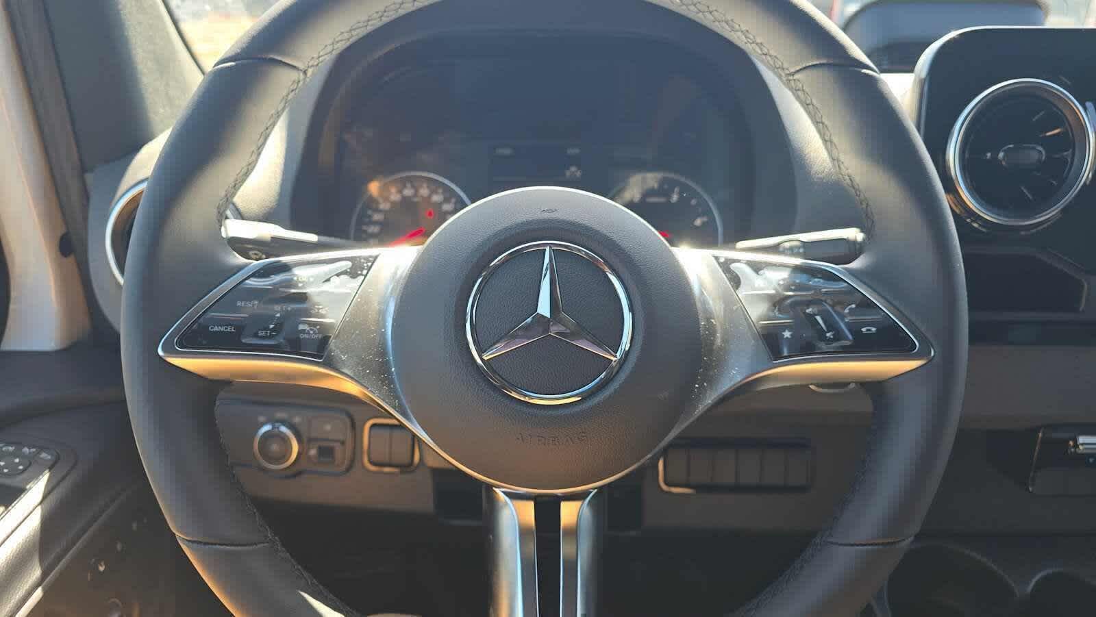 2026 Mercedes-Benz Sprinter 2500 High Roof I4 Diesel 170 RWD