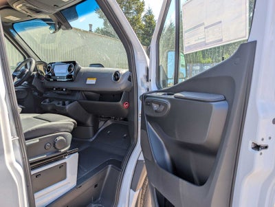 2026 Mercedes-Benz Sprinter 2500 High Roof I4 Diesel 170 RWD