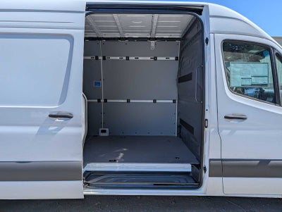2026 Mercedes-Benz Sprinter 2500 High Roof I4 Diesel 170 RWD