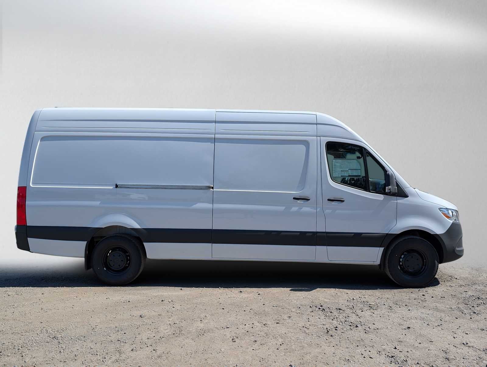 2026 Mercedes-Benz Sprinter 2500 High Roof I4 Diesel 170 RWD