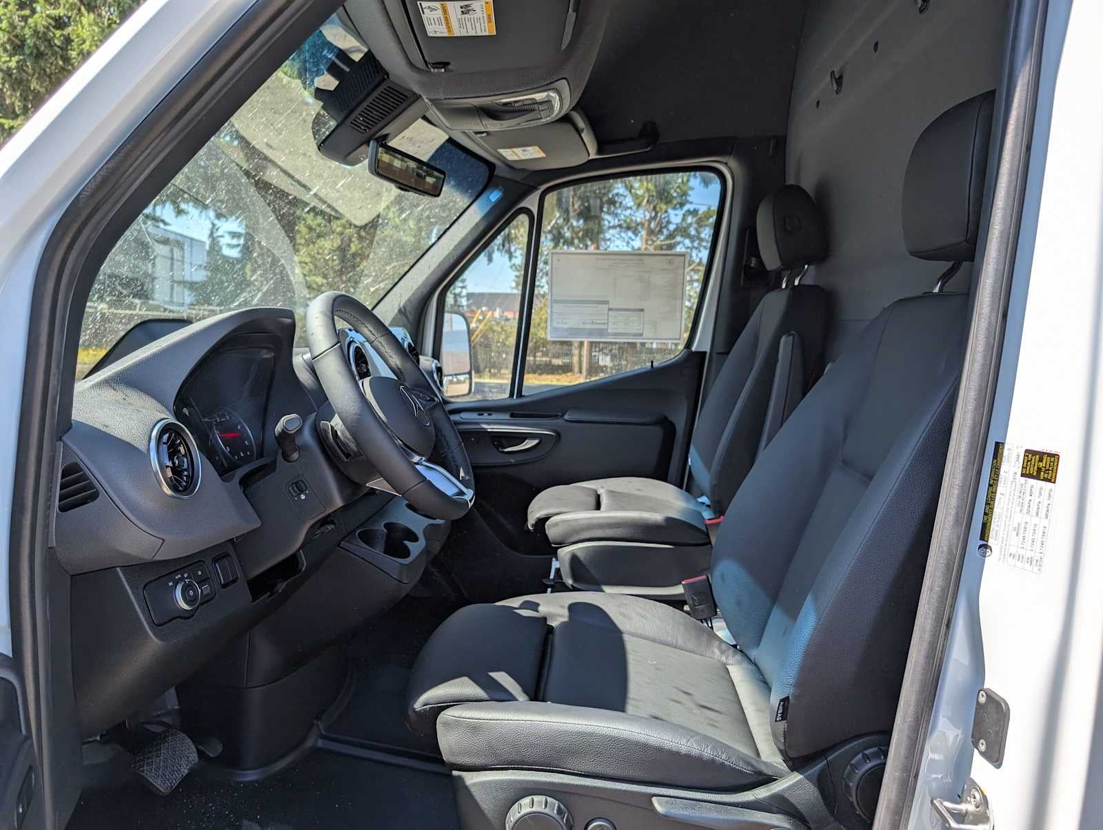 2026 Mercedes-Benz Sprinter 2500 High Roof I4 Diesel 170 RWD